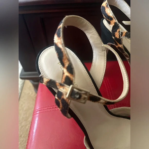 Pelle Moda Danielle Platform Sandal Size 9.5.‎ - Picture 3 of 11